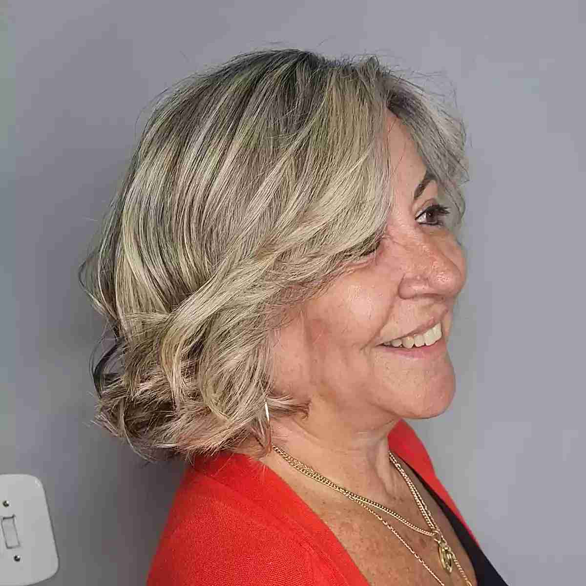 Beste Haarfarben für Frauen über 60:Trends und Ideen für 2026 