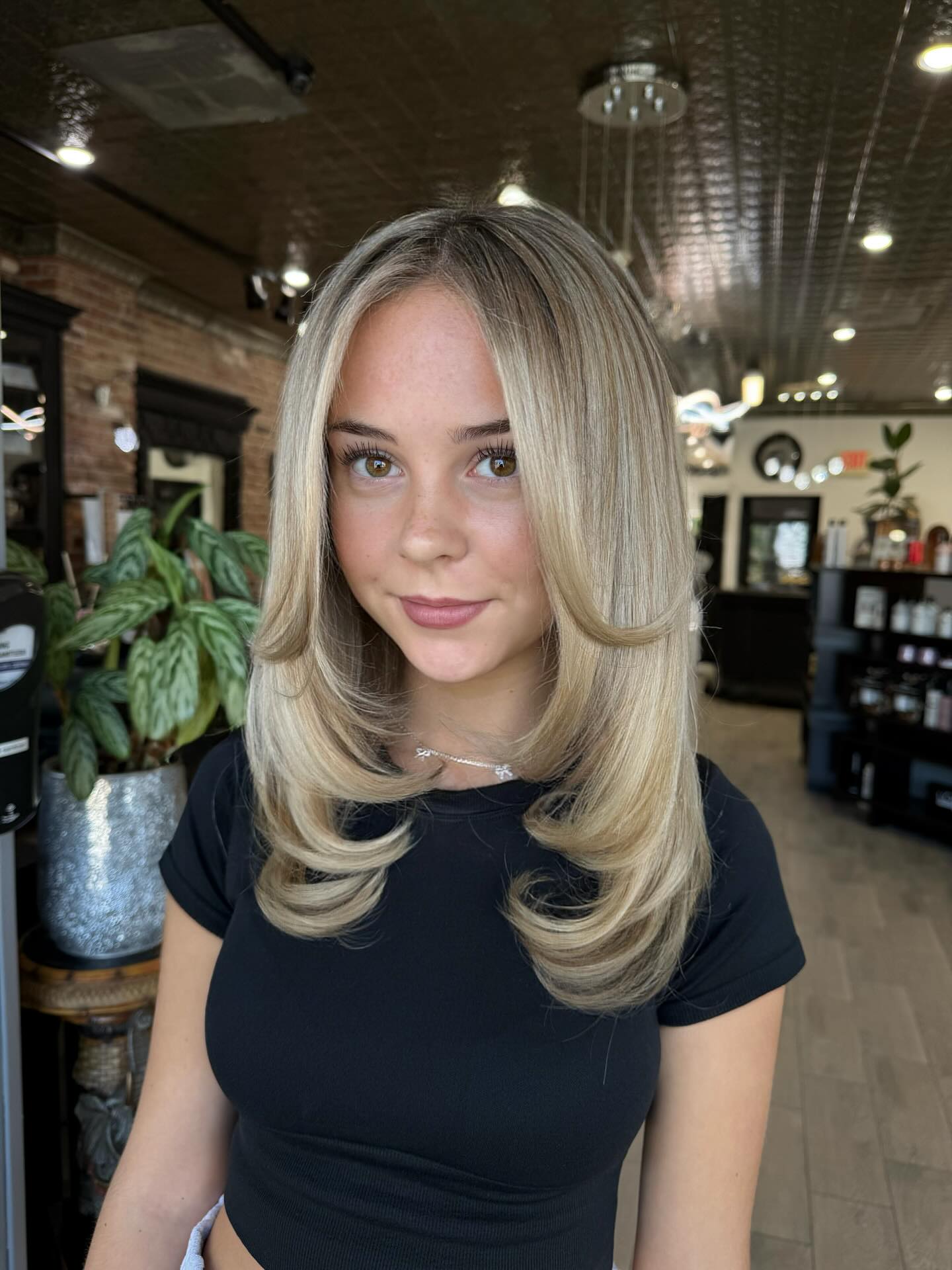 バニラブロンドのヘアアイデア:2026 年にソフトでクリーミーなトーンを実現 