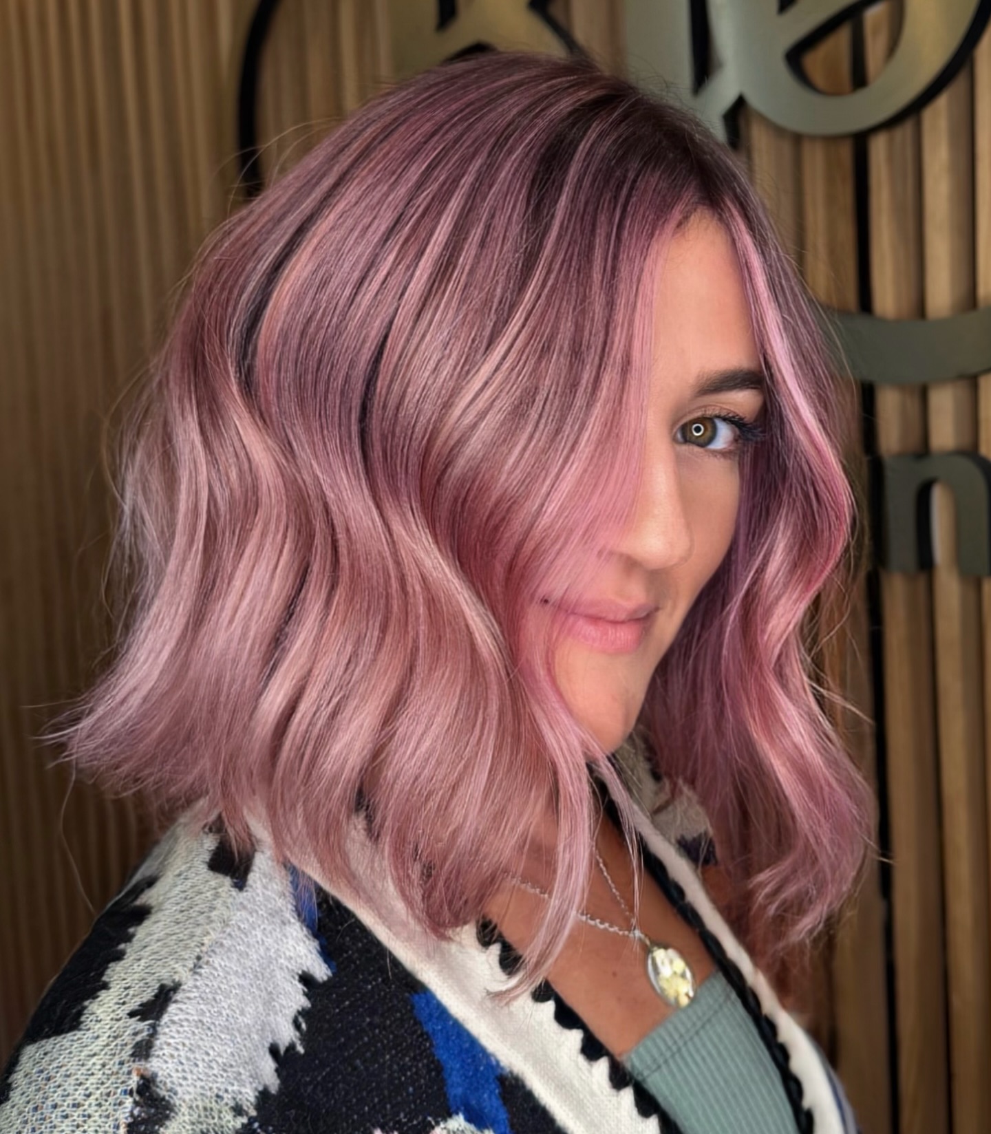Trendige rosa Bob-Frisuren für 2026:Stile und Inspiration 