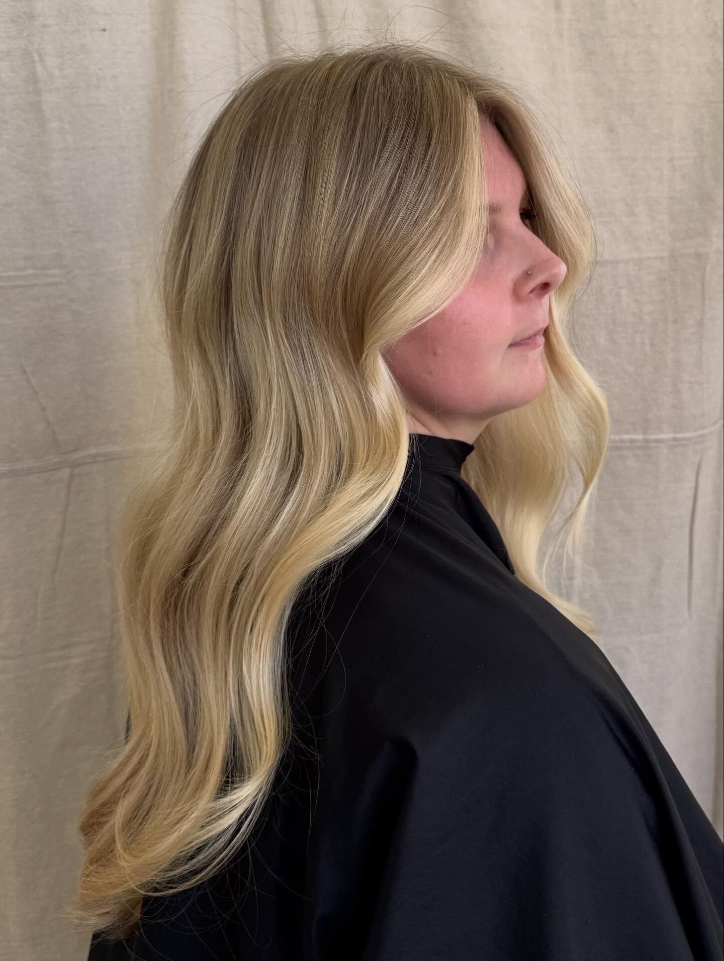 Balayage blond chaud :idées époustouflantes et conseils d experts pour 2024