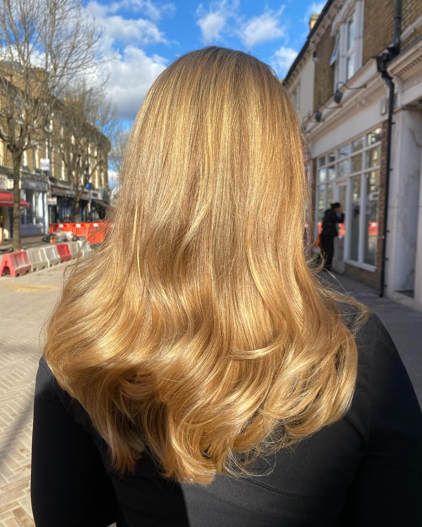 Balayage blond chaud :idées époustouflantes et conseils d experts pour 2024