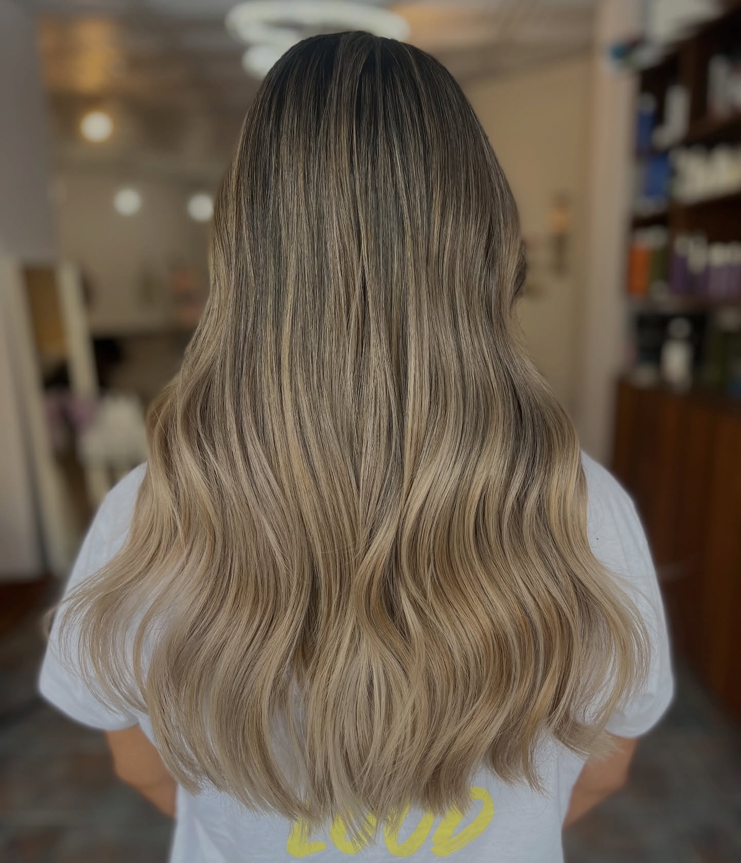 Balayage blond chaud :idées époustouflantes et conseils d experts pour 2024