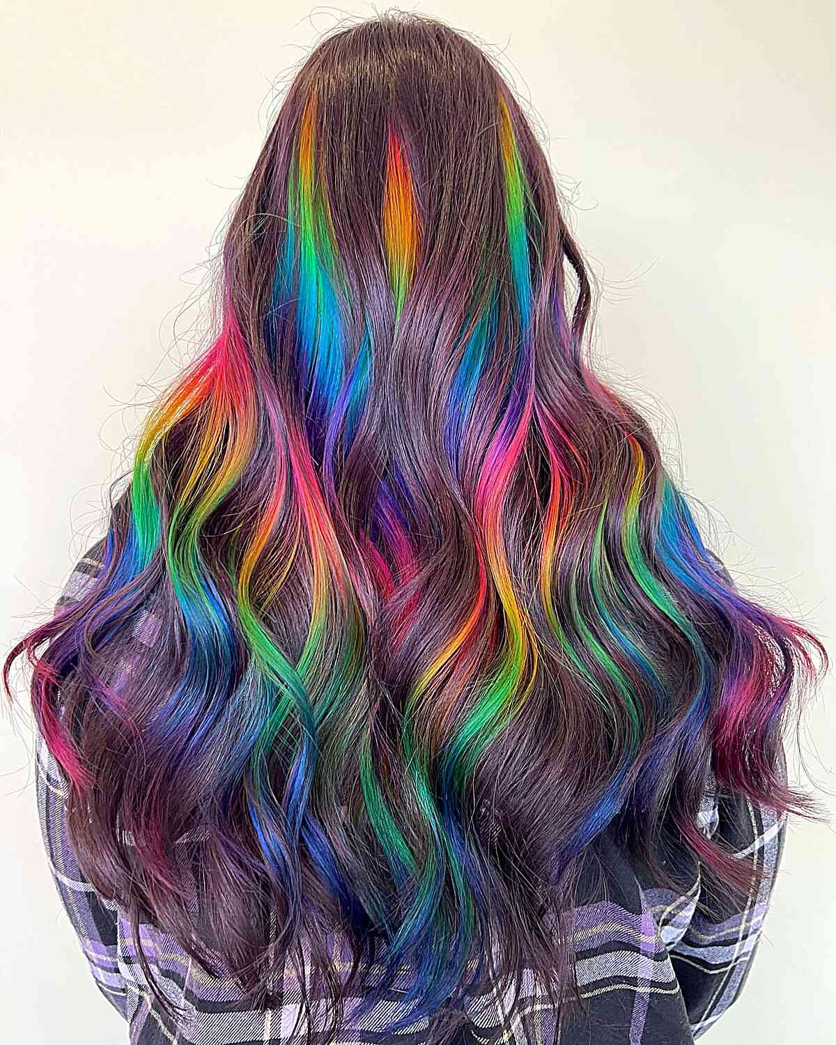 Ideen für holografische Haarfarben:Atemberaubende Stile und Techniken
