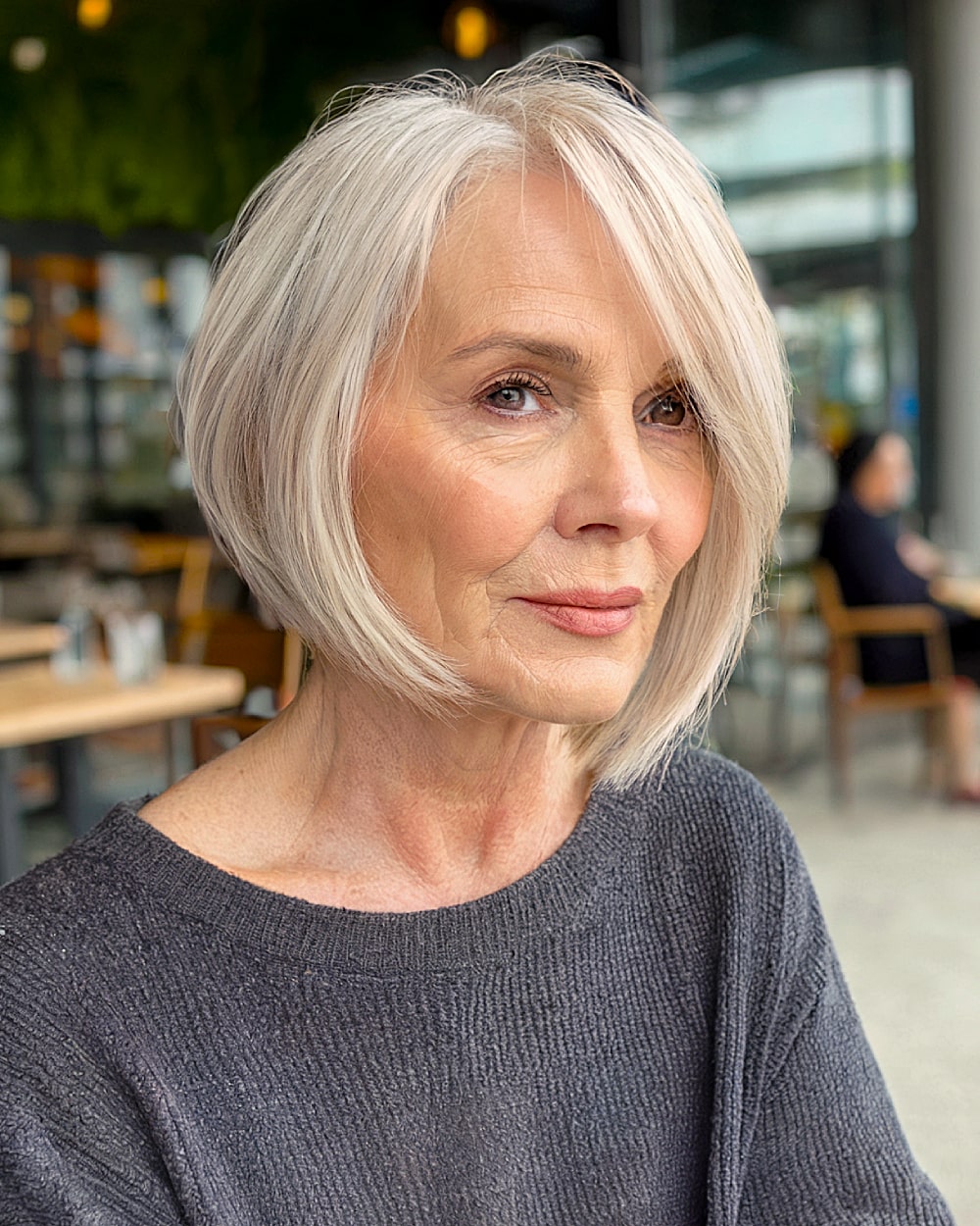 Meilleures couleurs de cheveux blonds pour les femmes de plus de 70 ans :améliorez votre éclat naturel