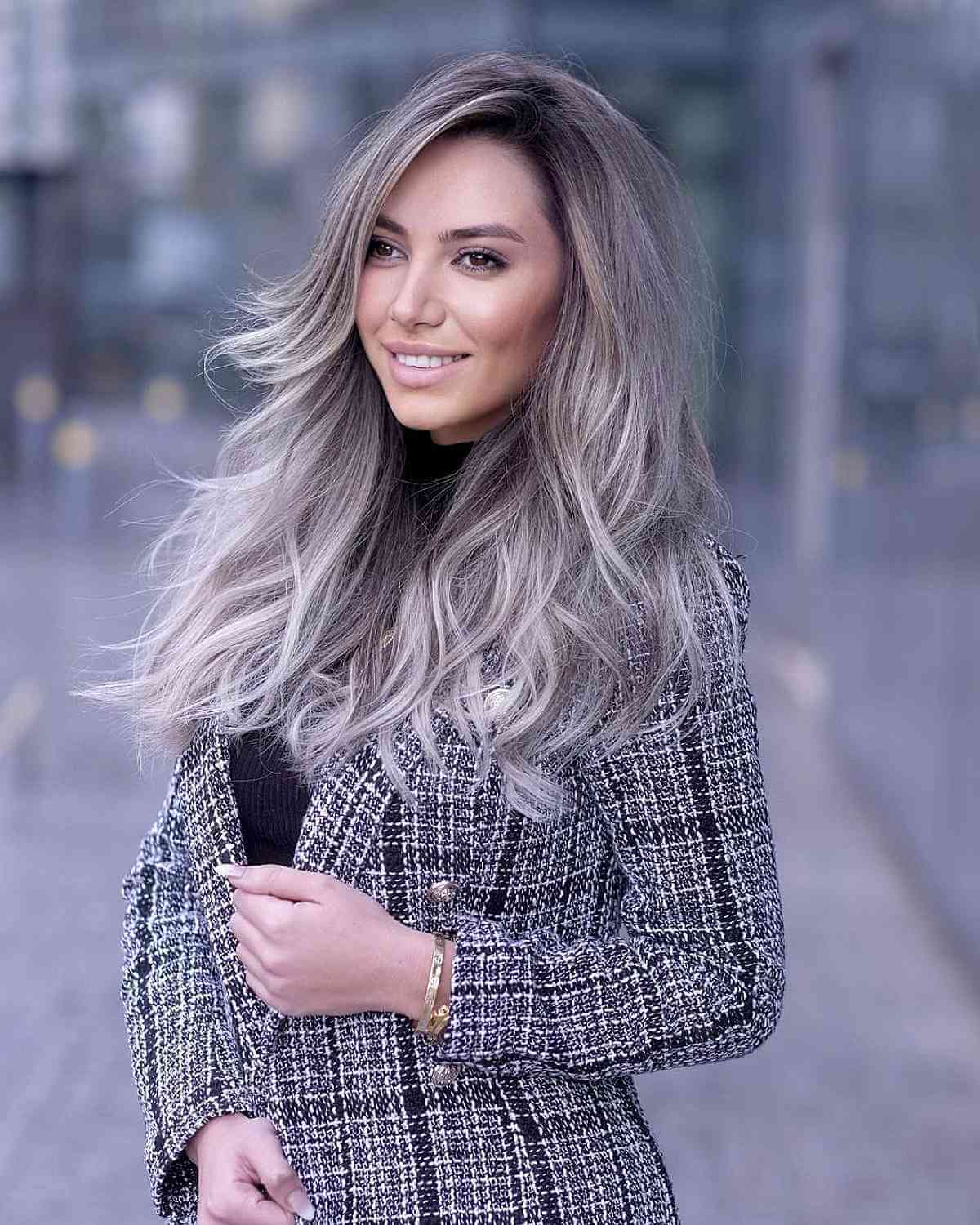 Mèches blondes platine :tendances, techniques et conseils d experts