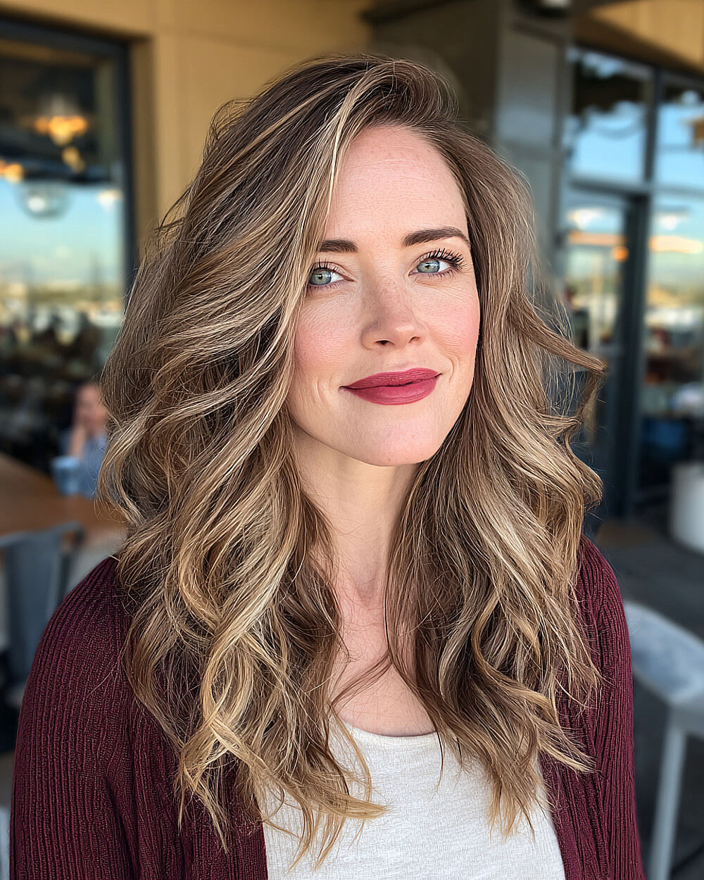 Beste Balayage-Haarfarben für Frauen über 40:Expertenrat und Trends 