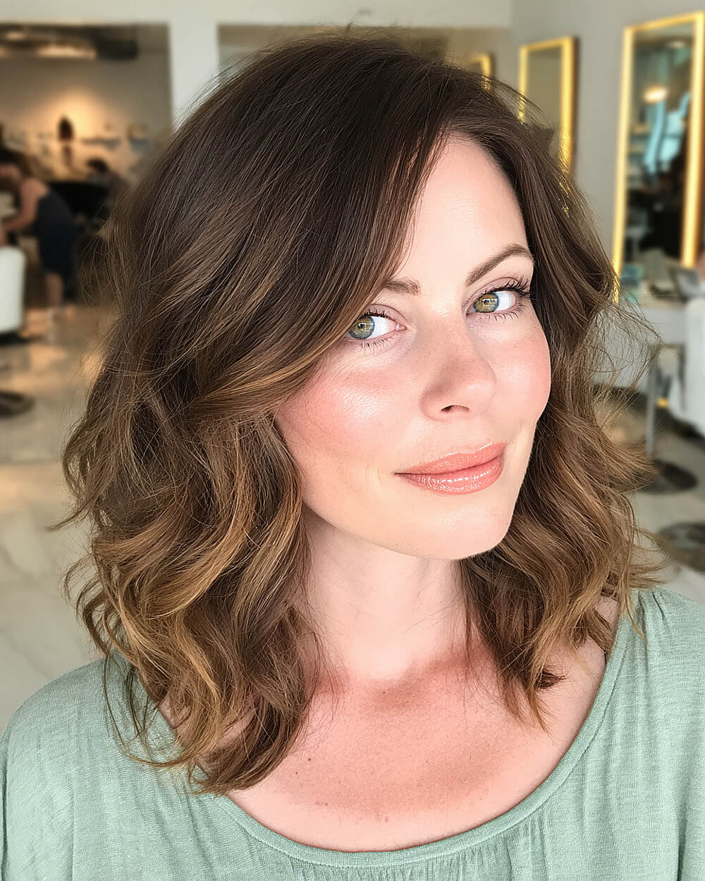 Beste Balayage-Haarfarben für Frauen über 40:Expertenrat und Trends 