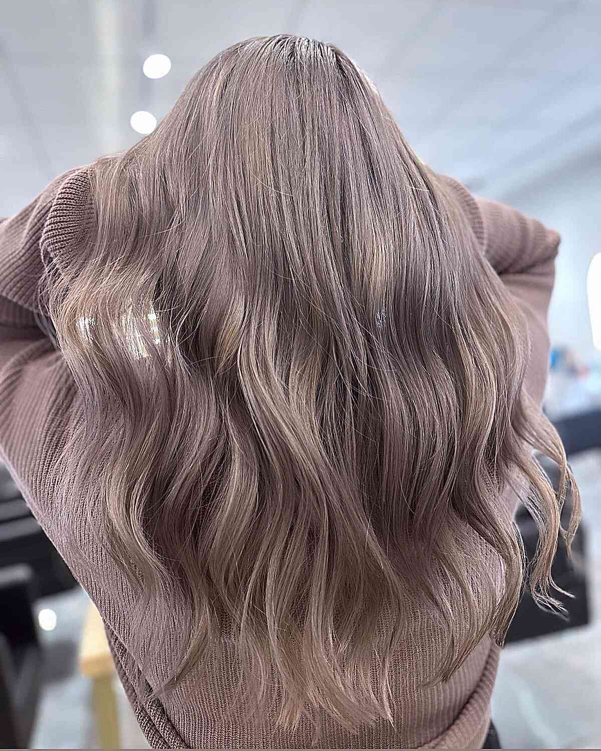 Idées de coloration capillaire au thé au lait :superbes nuances et conseils de coiffure