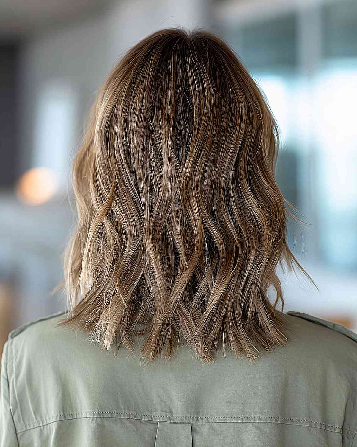 Idées de balayage brun cendré :35 looks et inspiration époustouflants 