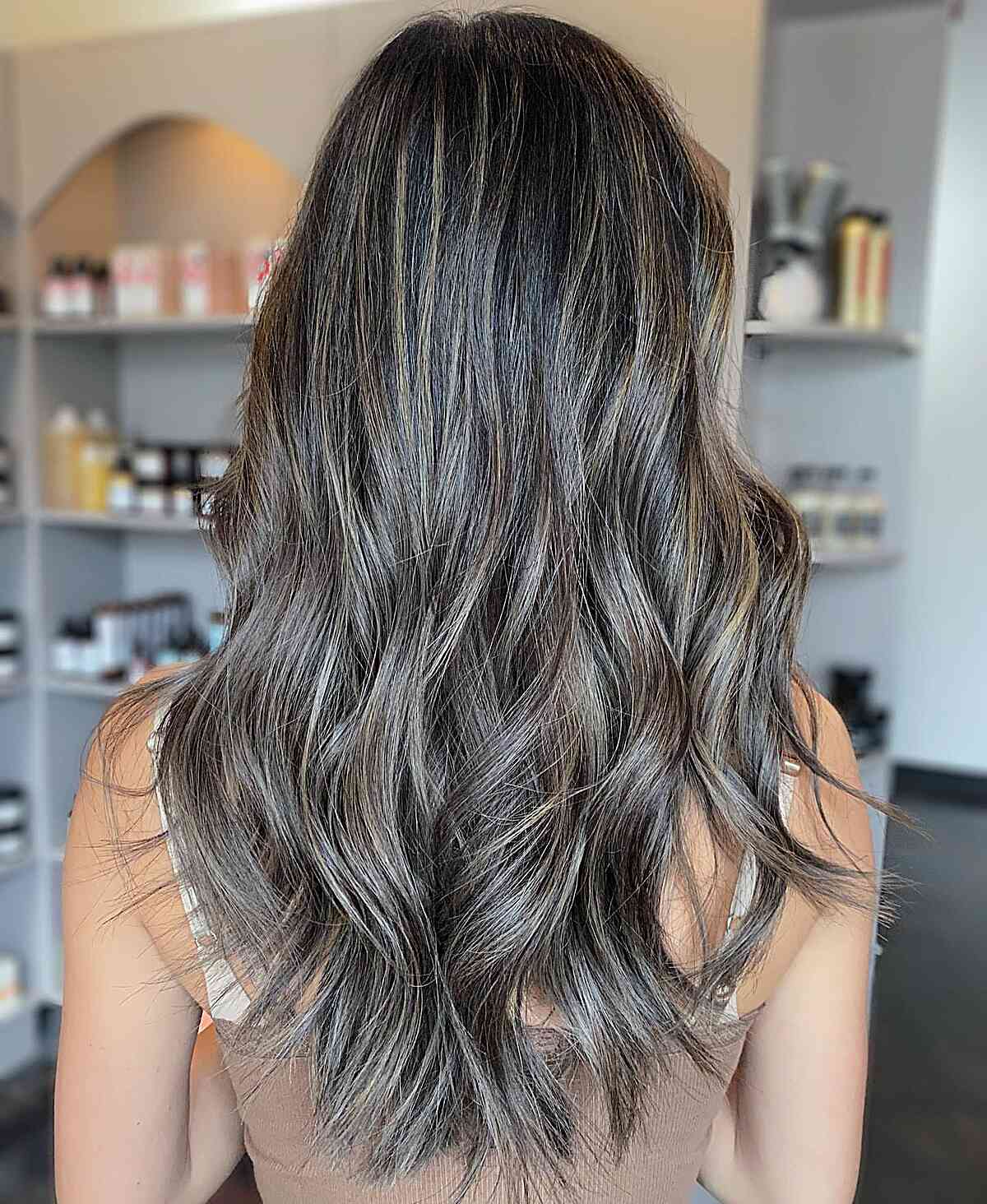 Idéer til grå balayage-hårfarve:34 fantastiske looks til enhver kvinde 