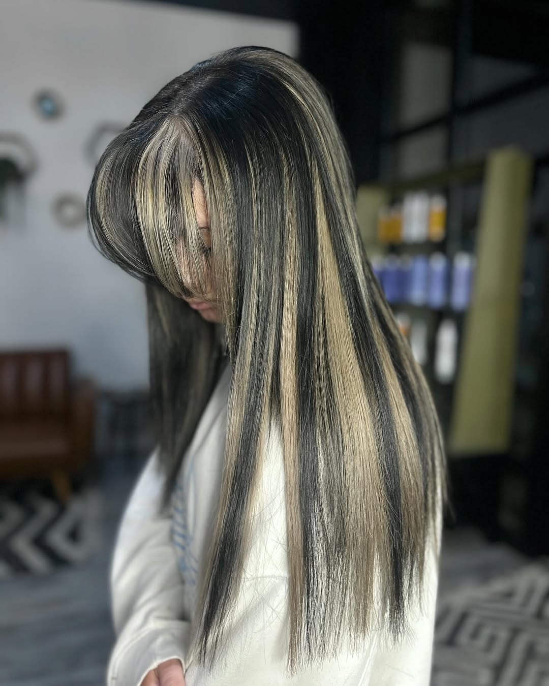 Couleur de cheveux Oreo :superbes styles en noir et blanc et comment faire 