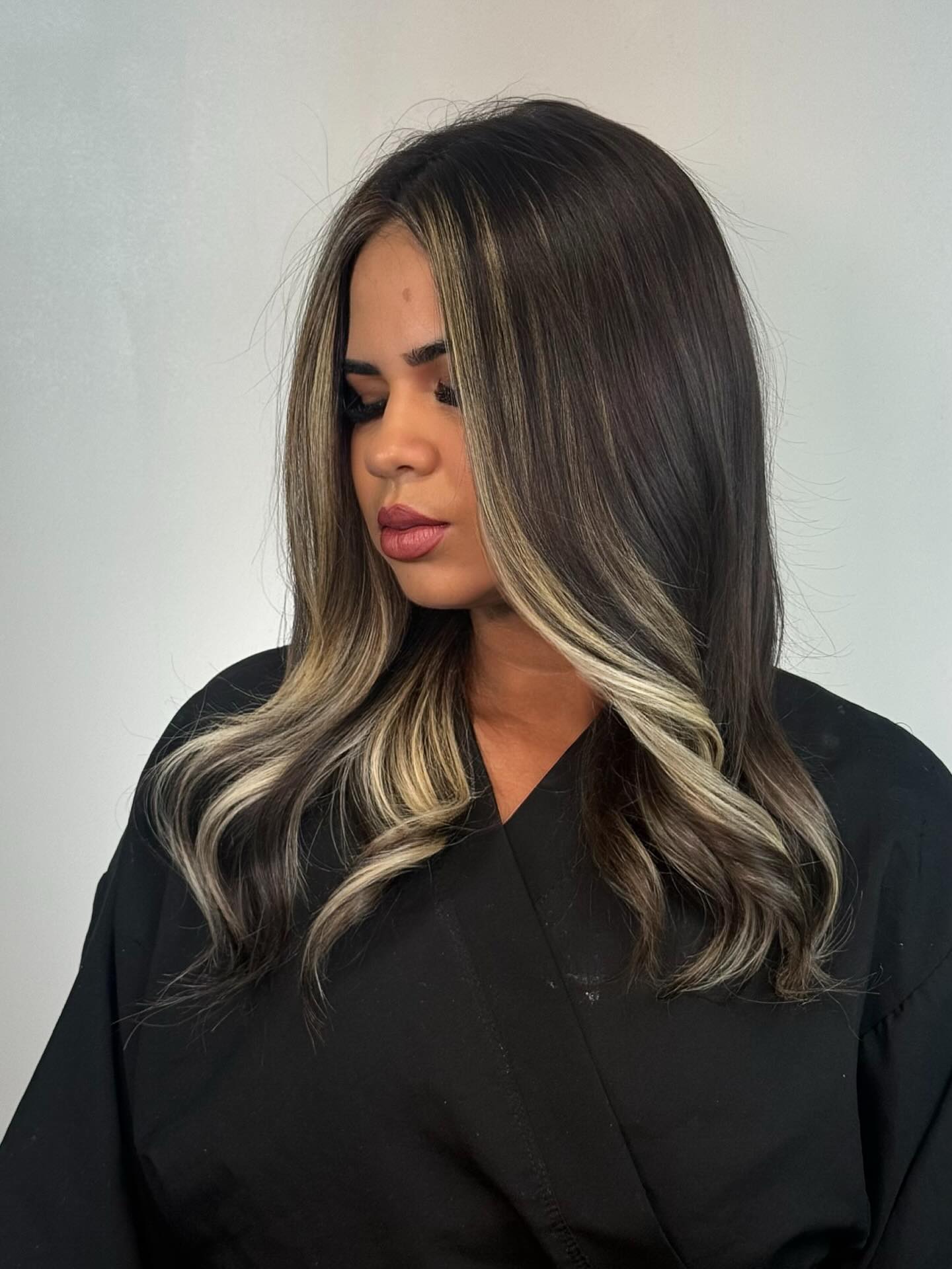 Couleur de cheveux Oreo :superbes styles en noir et blanc et comment faire 
