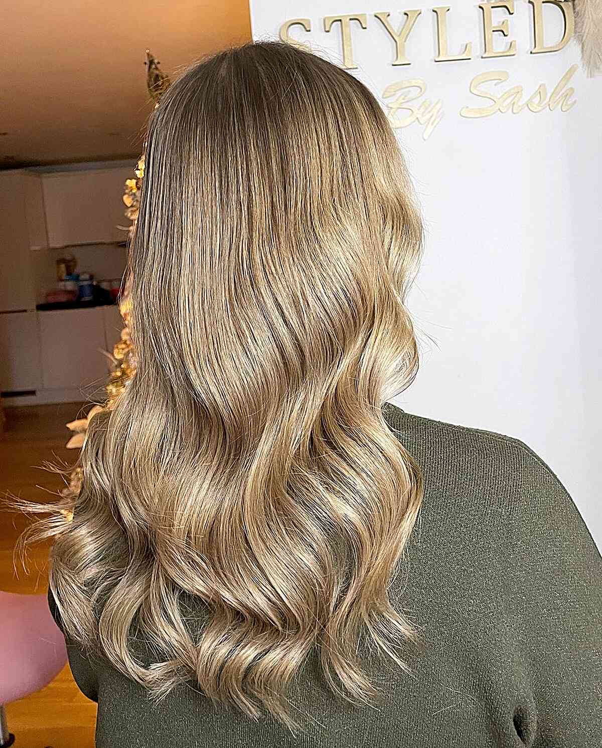 Couleurs de cheveux blonds Dishwater :nuances et conseils pour une correspondance parfaite