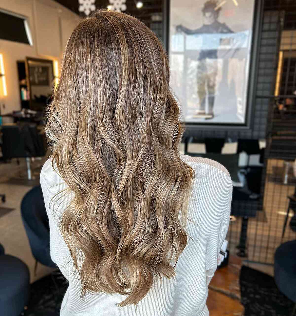 Couleurs de cheveux blonds Dishwater :nuances et conseils pour une correspondance parfaite