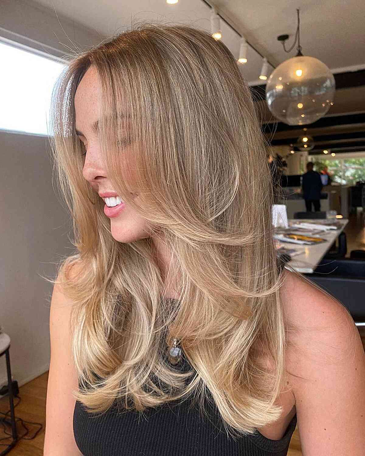 Couleurs de cheveux blonds Dishwater :nuances et conseils pour une correspondance parfaite