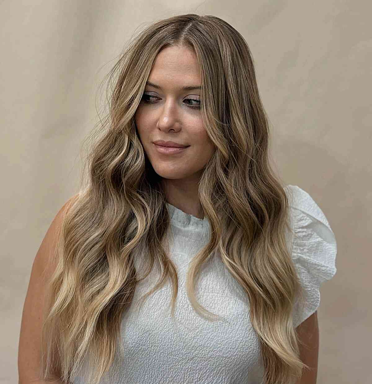 Couleurs de cheveux blonds Dishwater :nuances et conseils pour une correspondance parfaite