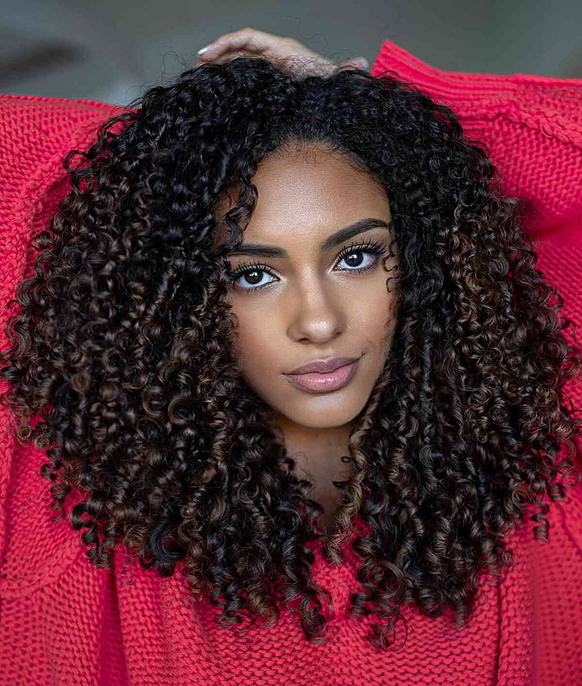 Balayage pour cheveux bouclés :guide et conseils du professionnel