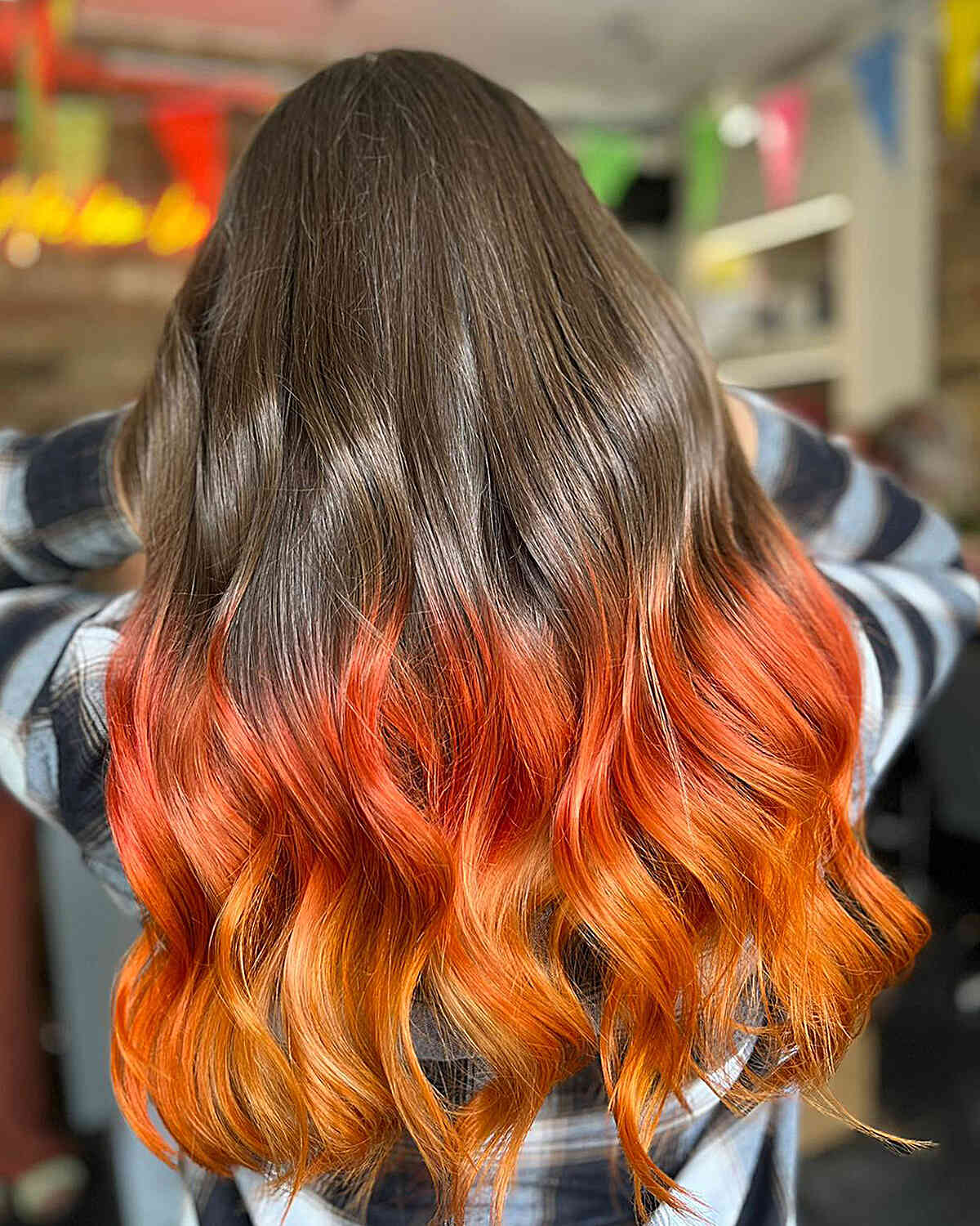 Trendige Haarfarben-Ideen für 2026:Silberne Highlights und mehr 