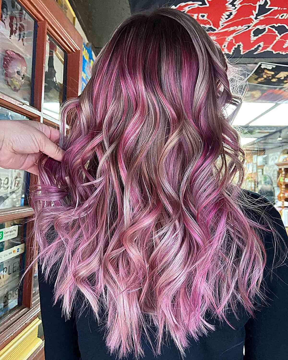 Trendige Haarfarben-Ideen für 2026:Silberne Highlights und mehr 