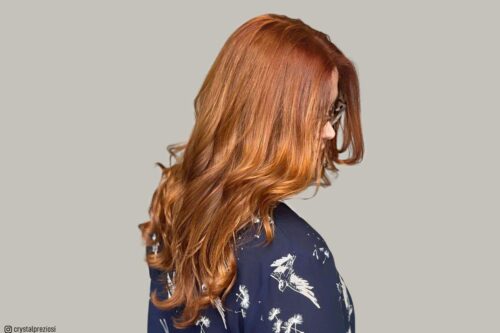 Tendances couleur de cheveux 2024-2025 :idées calico et blondes pour les femmes 