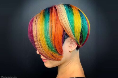 Tendances couleur de cheveux 2024-2025 :idées calico et blondes pour les femmes 