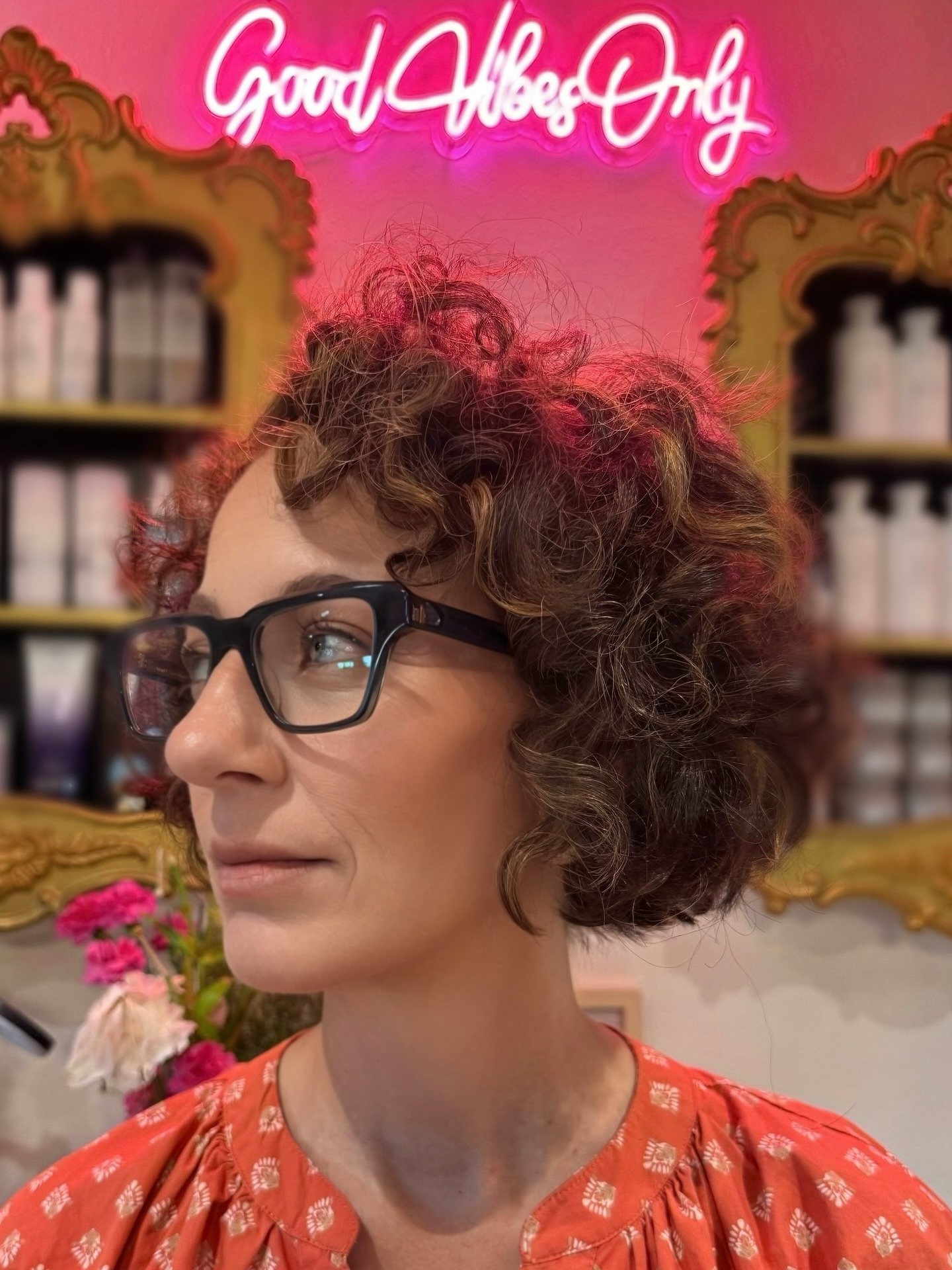 Bob bouclé à la mâchoire :50 looks époustouflants et conseils de style 