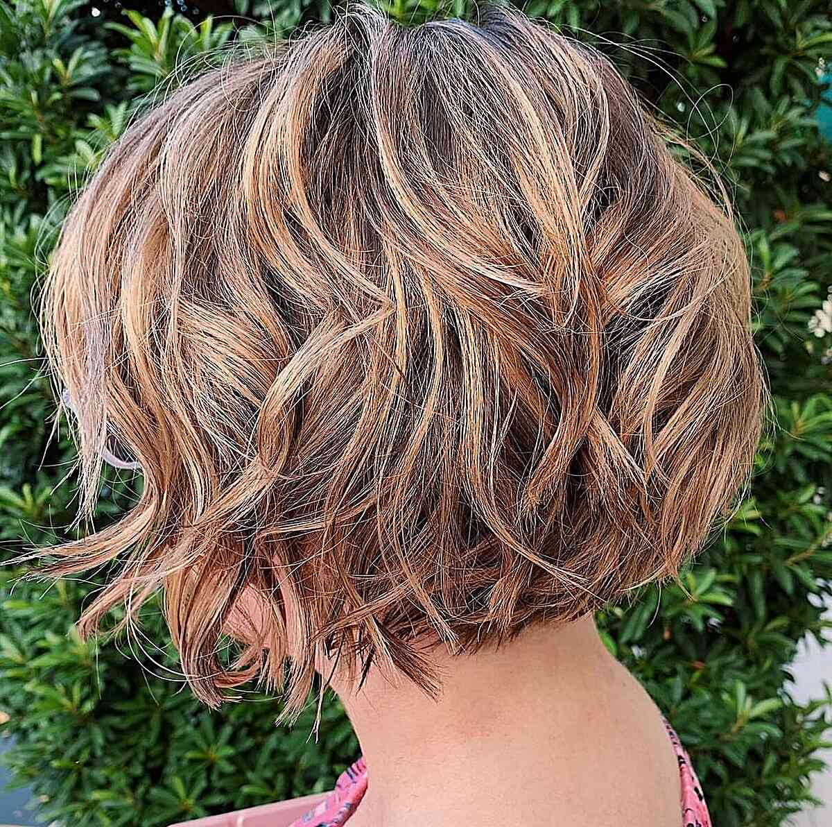 Bob bouclé à la mâchoire :50 looks époustouflants et conseils de style 