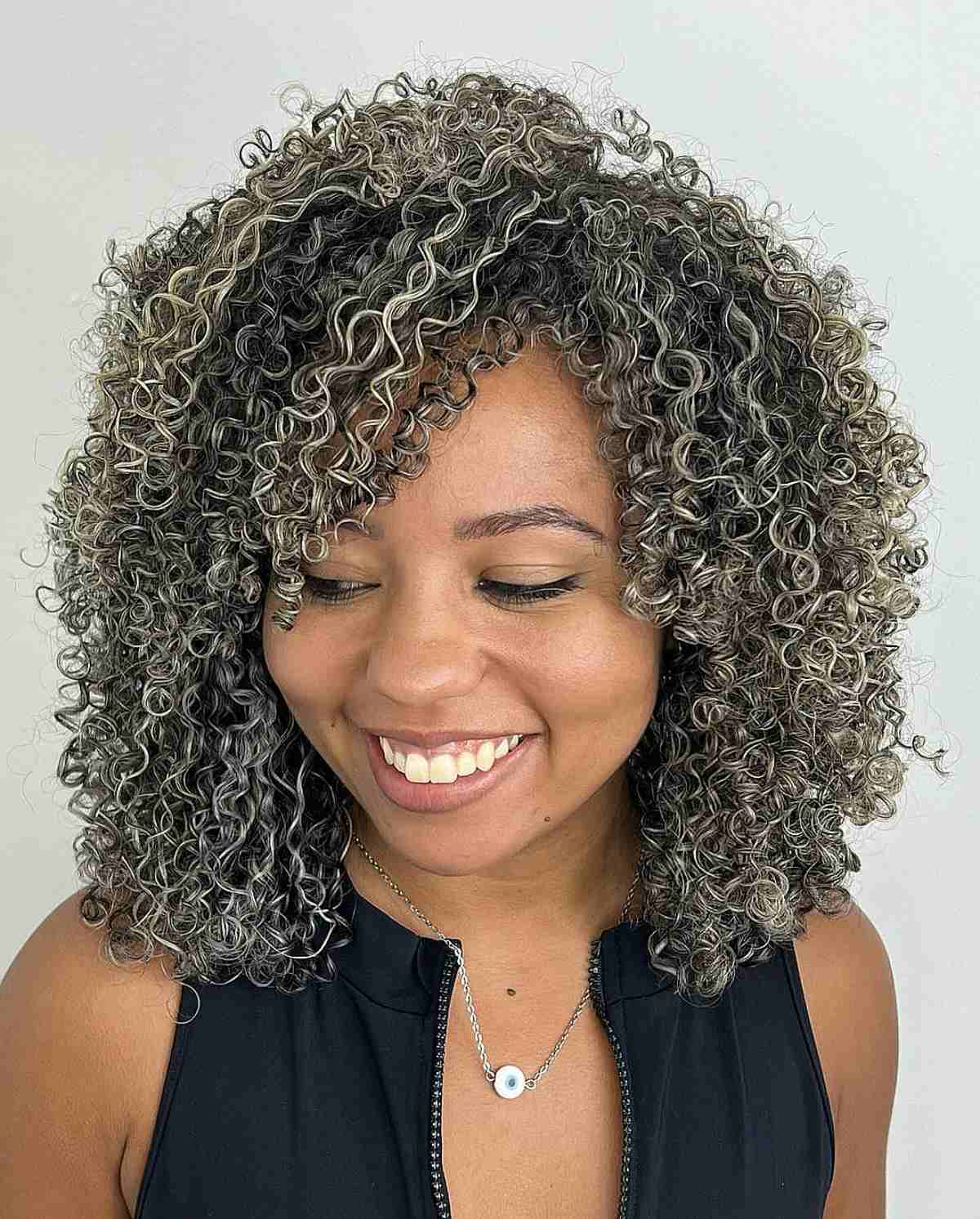 Meilleures coupes de cheveux Cadō pour cheveux bouclés :26 idées époustouflantes 