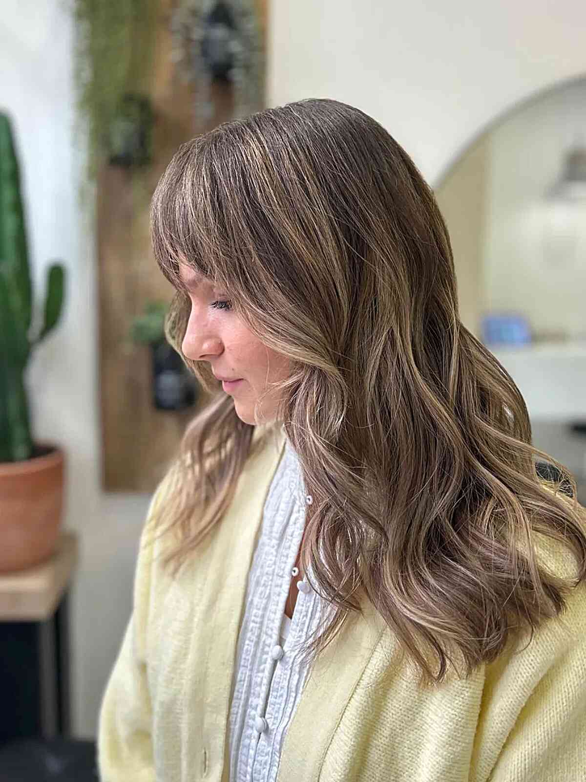 Estilos de cabelo ondulado 2026:tendências de looks e dicas de estilo 