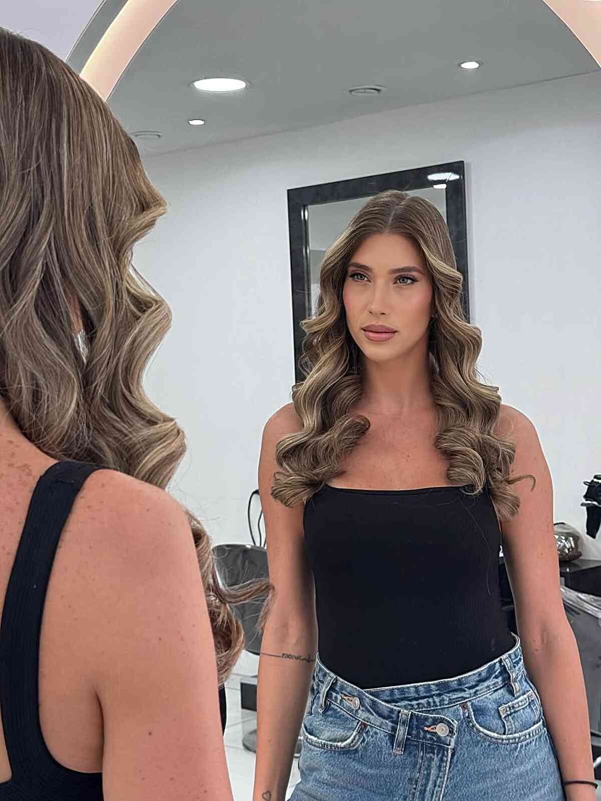 Estilos de cabelo ondulado 2026:tendências de looks e dicas de estilo 