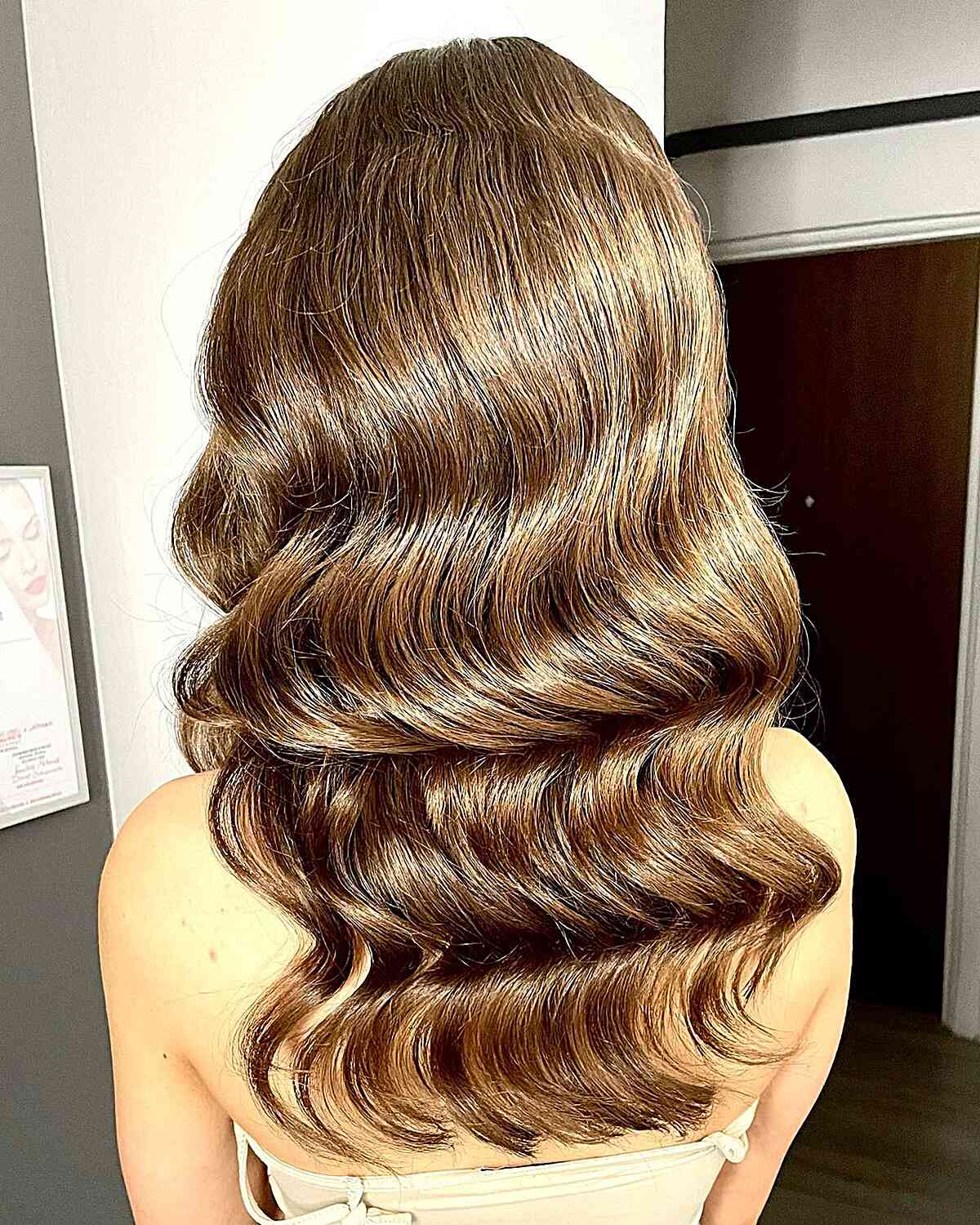 Hollywood Waves :28 styles époustouflants pour les occasions spéciales