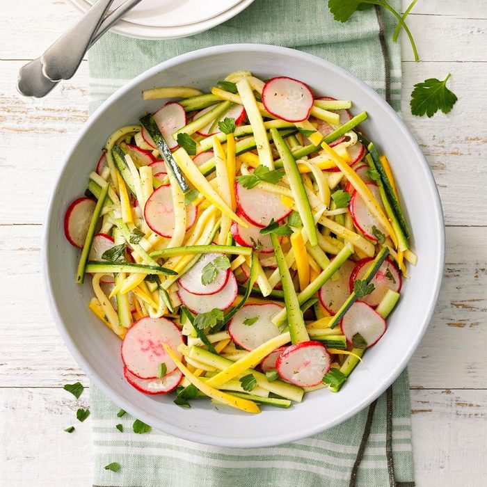 Délicieuses recettes de courges d été :salades, accompagnements et plats principaux 
