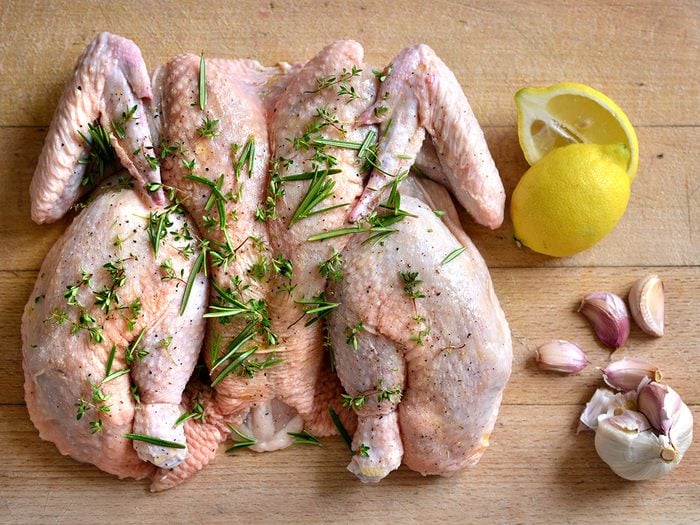 Libérez le potentiel caché de vos ciseaux de cuisine | 5 utilisations intelligentes 