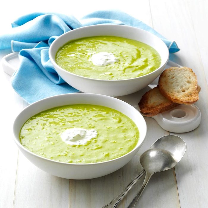 Soupe crémeuse d asperges à la crème fraîche au citron - Recette facile 