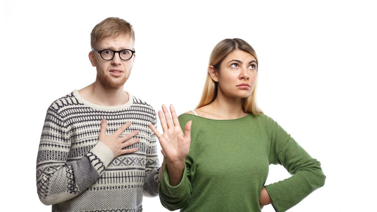 Mais de 21 maneiras de dizer a ele que você gosta dele:confesse seus sentimentos com confiança 