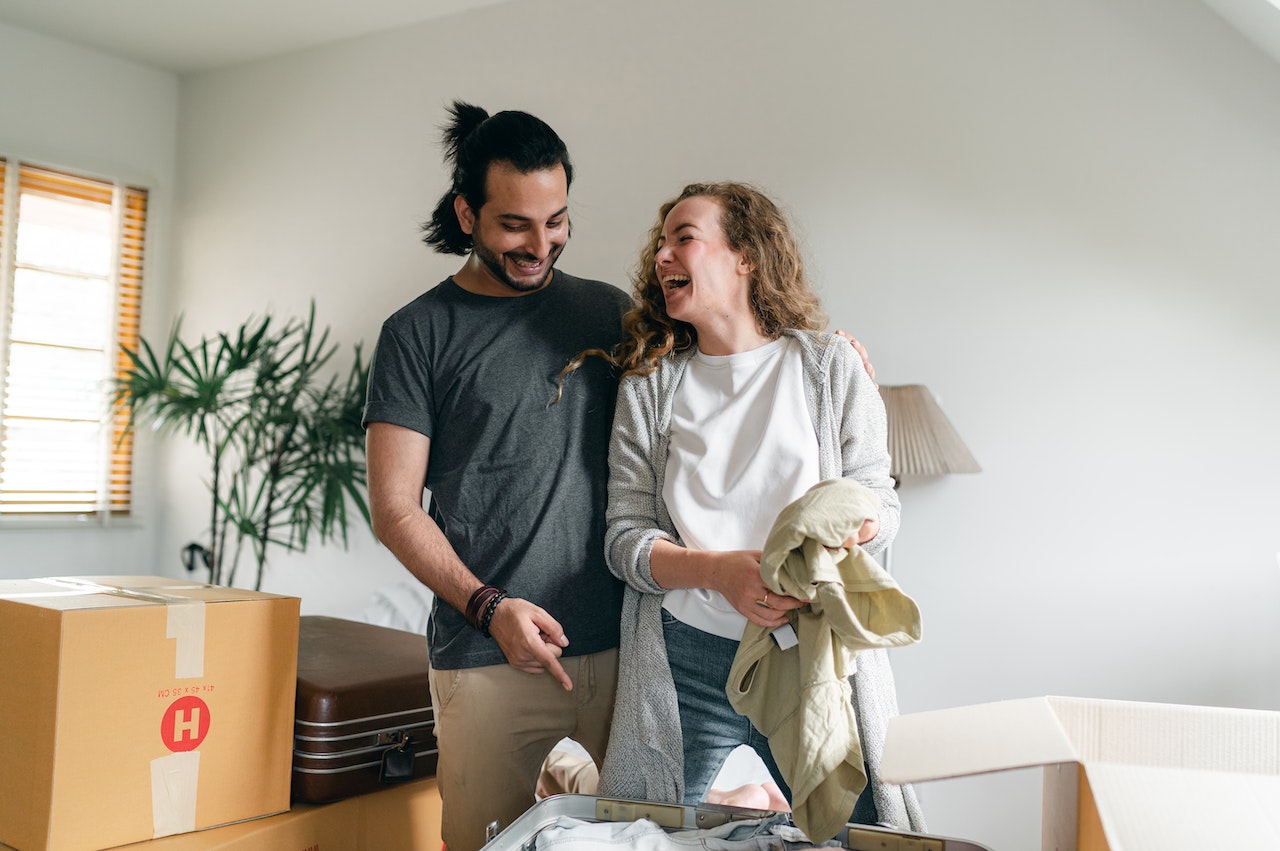 151 Ehewitze:Stärken Sie die Verbindung und das Lachen in Ihrer Beziehung 