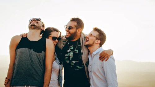 Chistes divertidos para contar a tus amigos:¡risas y diversión garantizadas! 