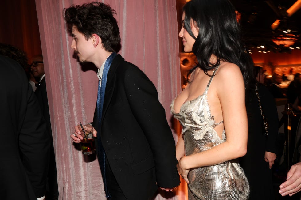 Kylie Jenner &Timothée Chalamets Golden Globes Kiss signalerar ett nytt kapitel
