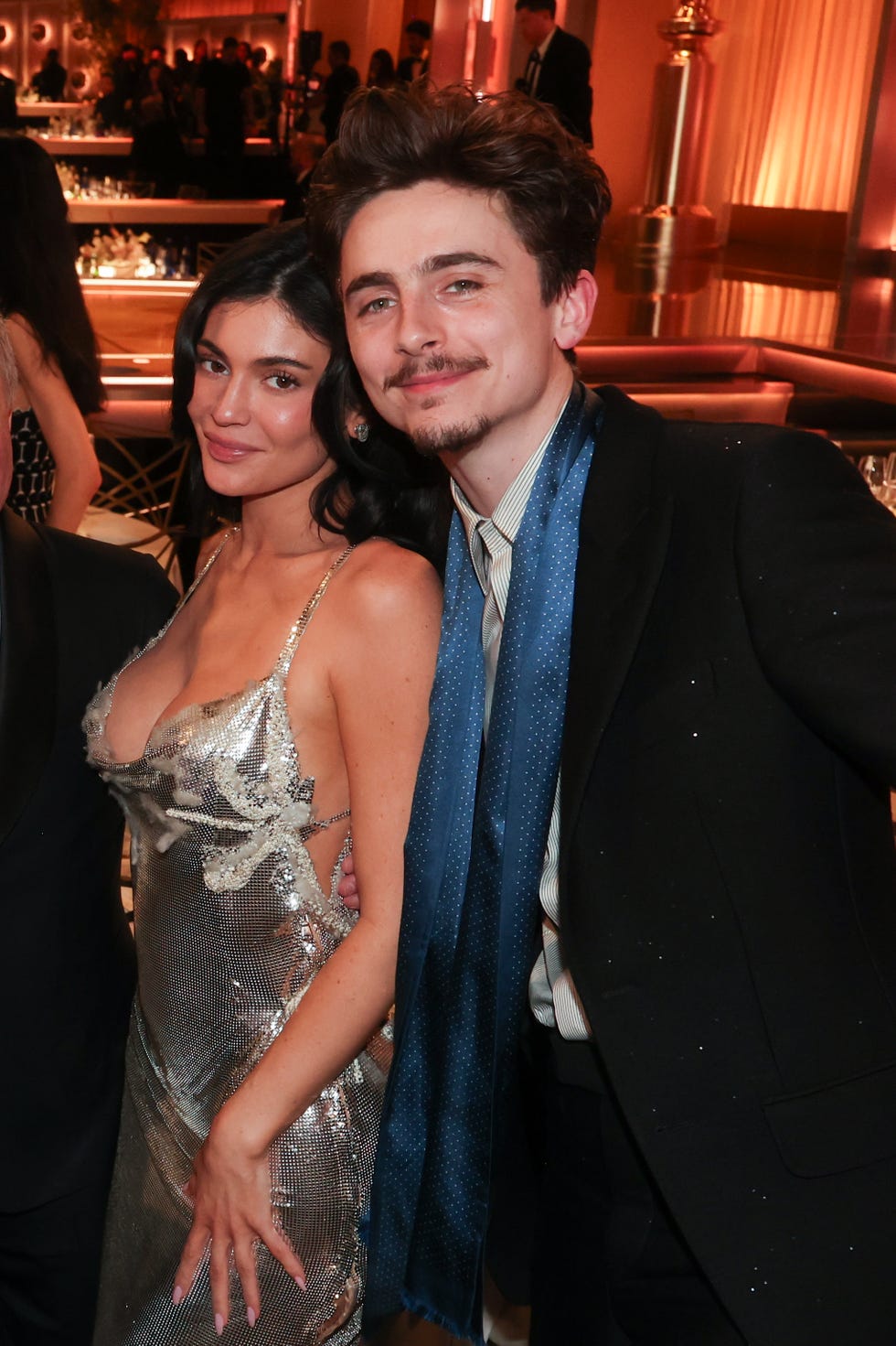 Kylie Jenner &Timothée Chalamets Golden Globes Kiss signalerar ett nytt kapitel